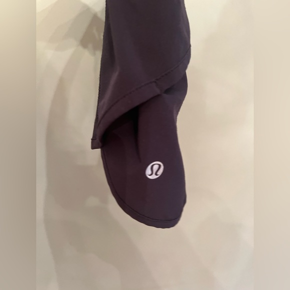 Lululemon Speed Up Short Low-Rise Lined size 6 - Picture 5 of 5